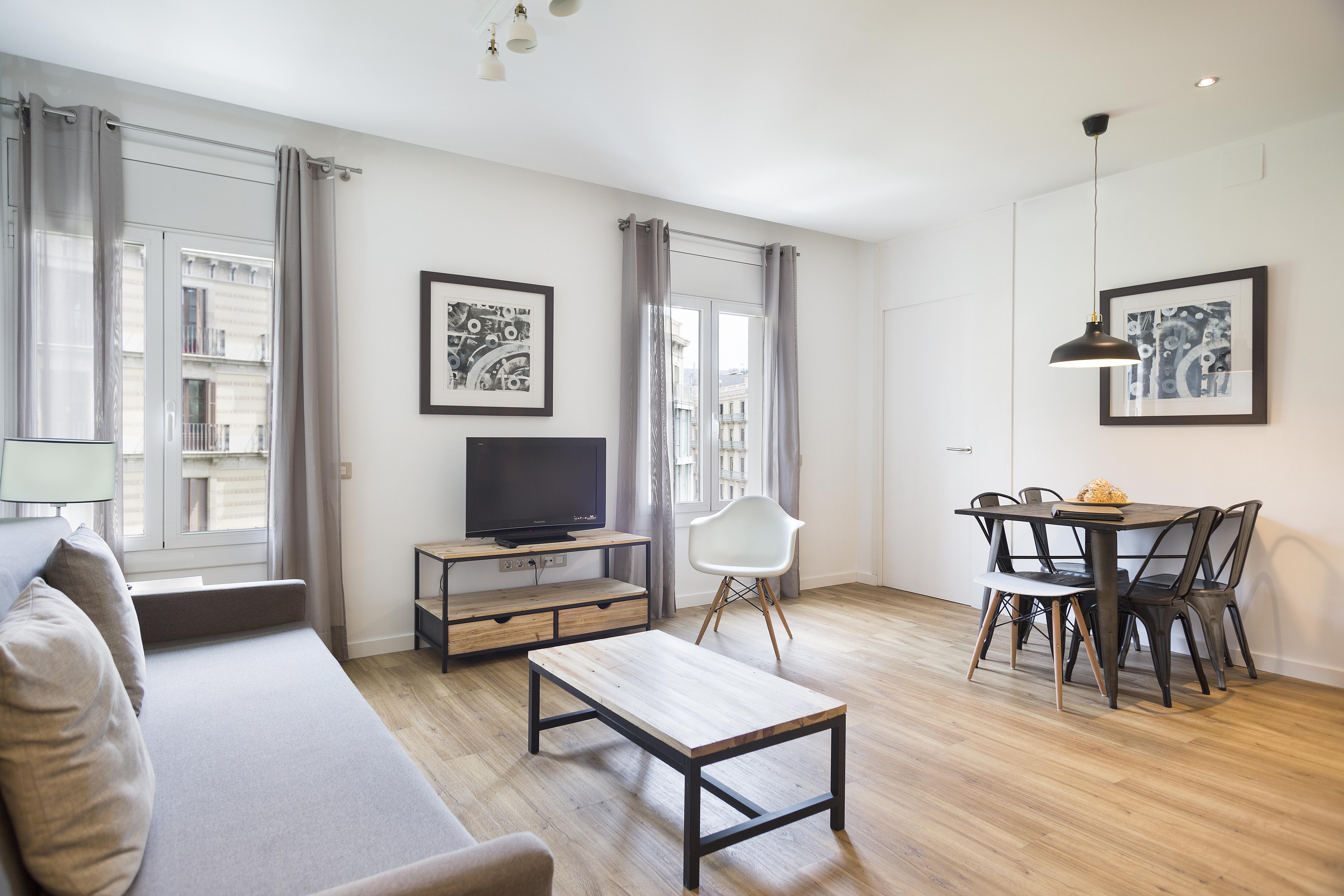 Amister Apartments — Photos 1